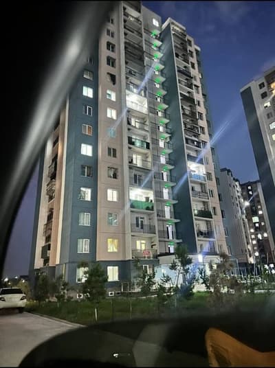 Срочна сотилади Яшнобод Олмос махалла 3/16/16. 70m²