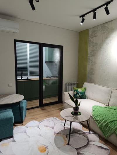 Продаётся квартира Чиланзар 3 кв-л 1 в 2х комнатную 3/4 (Своя)