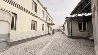 Сиз излаетган ховли уй!