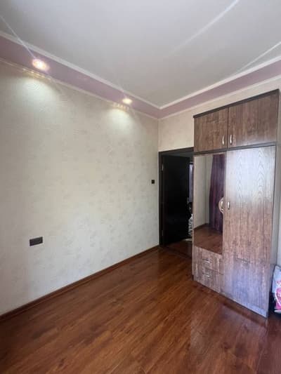 Сергели Спутнике 16. Квартира 3 х ком. 3/5 ремонт не торец. У КАРЗИНКИ