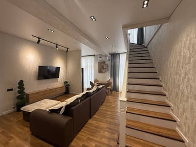 ‼️Ул. Ш-Руставели  3комнатная (100m2)  ЖК.  Модерно.