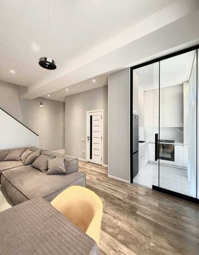 якасарай по супер цене 3х ком подключ с ремонтом новостройка 92м2;