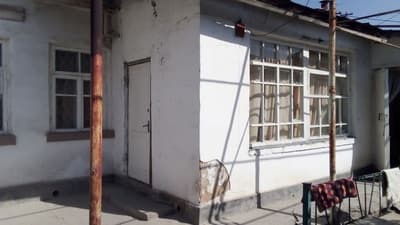 Продается дом 3,75 сотки 4комнаты ,можно под застройку