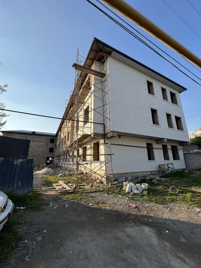 Tayyor Navastryoka uy