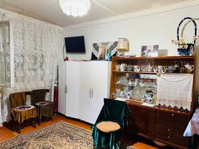 Продается 2-комнатная квартира в зелёном районе – Янгийхаёт, Спутник-3