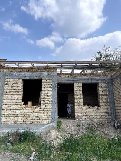 Abdurahmonov karobka 0.8 sotix, 3 xona, karobka xolatda. Variant bor