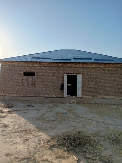 Кум аул 2 де 5 кошеде жайласкан 4 ханалы жай сатылады