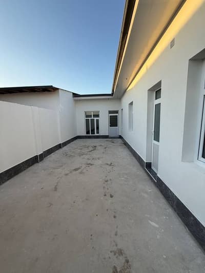 Nazarbek Tarnovda 4 xonali yengi hovli sotiladi