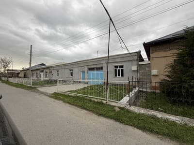 Xovli sotiladi 18-maktab orqasida