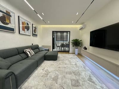 Срочно!!! Продается 4/5/10 в новостройке на Мирзо Улугбекском районе!