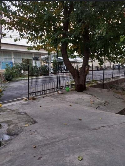 Сергели 6 2/1/9 сотилади 70.000$