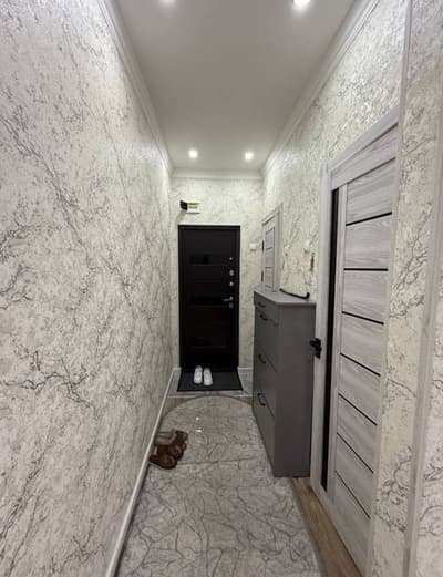 Юнусабад 15кв 2/1/4 С хорошим ремонтом 
С мебелью 

Юнусабад 15кв 2/1/