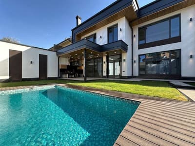 В продаже премиальный дом в стиле Hi-Tech