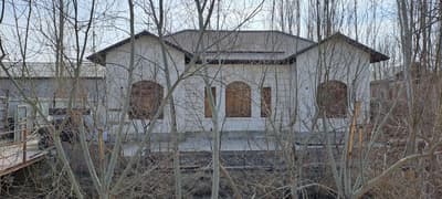 Ховли уй сотилади