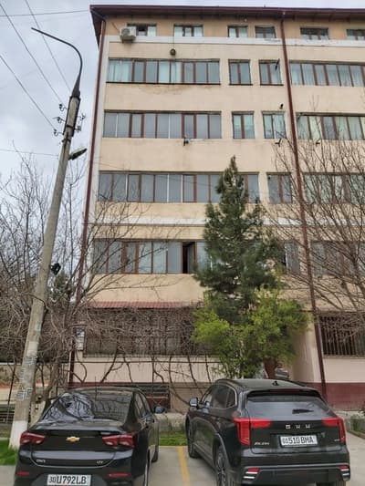 Продаётся 4-комнатная квартира