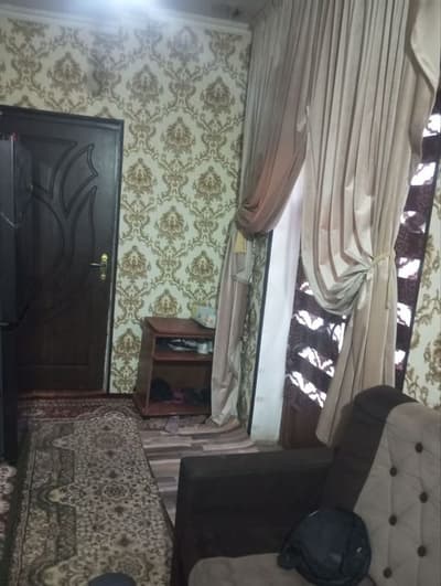 Uchastka sotiladi. Manzil Risoviy bozor. Juda qulay joyda joylashgan.