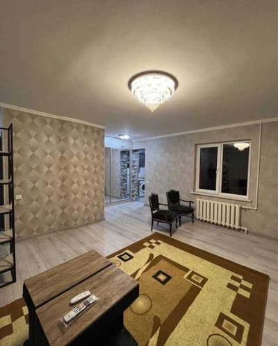 Метро Новза улица Мукимий Срочно продам 1/3/5 кирпич балкон 2/3