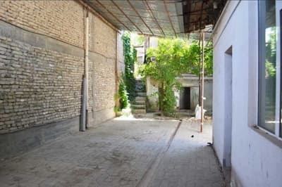 Продаётся двор в районе Горбольницы