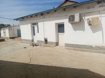 Uy sotiladi yashil dunyo bozoriga piyoda 5 minutlik yo'l