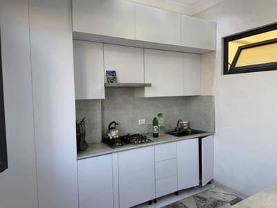 Продается 2х комнатная квартира в новостройке на Юнсабаде 9 квартал.