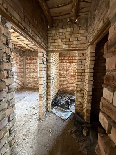 Срочно продается 1, 2 комнатные квартиры новостройки 6 массив куйлук