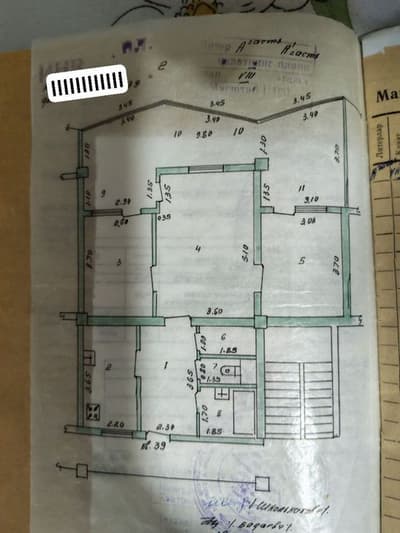 Юнусабад 2кв Продам 3 комн 8 этаж