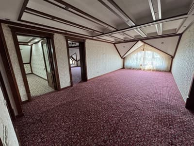 Продается 215м2 4/4/4 Мансарда ор-р Ташми пост , бетонка, новостройка