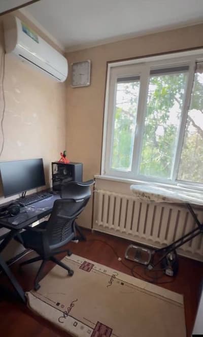 Художники 2/5/5 метро бий