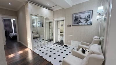 Продаётся 4/2/6 квартира в ЖК Дархан, МирзоУлугбекский район