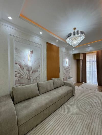 Срочно Продаётся Кушбеги Новостройка 3/3/7 евро ремонт с мебелью !
3/3