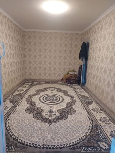 Dinamo tomonda 1 xonali uy sotiladi